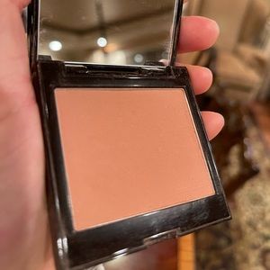 Pretty blush Lauramercier